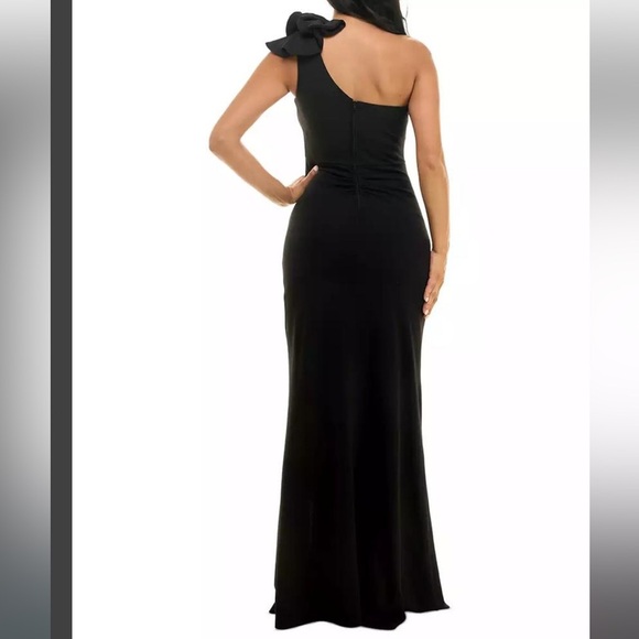 Elegant Black Evening Gown Emerald Sundae Juniors High-Slit Gown Black S Dress - Picture 8 of 11